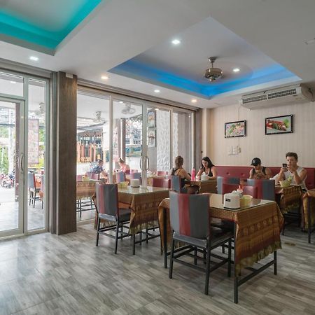 Baan Thai Beach Side Residence Patong Ngoại thất bức ảnh