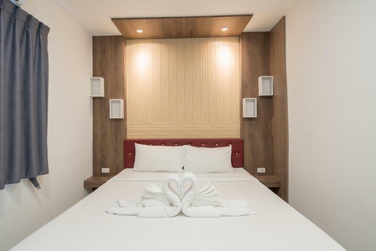 Baan Thai Beach Side Residence Patong Ngoại thất bức ảnh