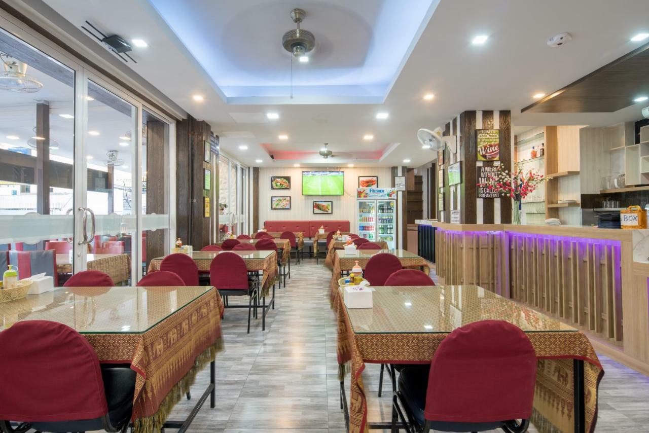 Baan Thai Beach Side Residence Patong Ngoại thất bức ảnh