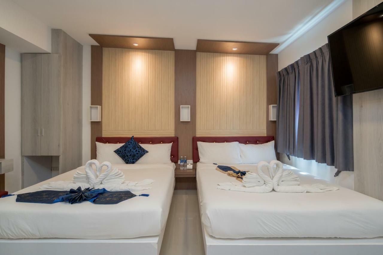 Baan Thai Beach Side Residence Patong Ngoại thất bức ảnh