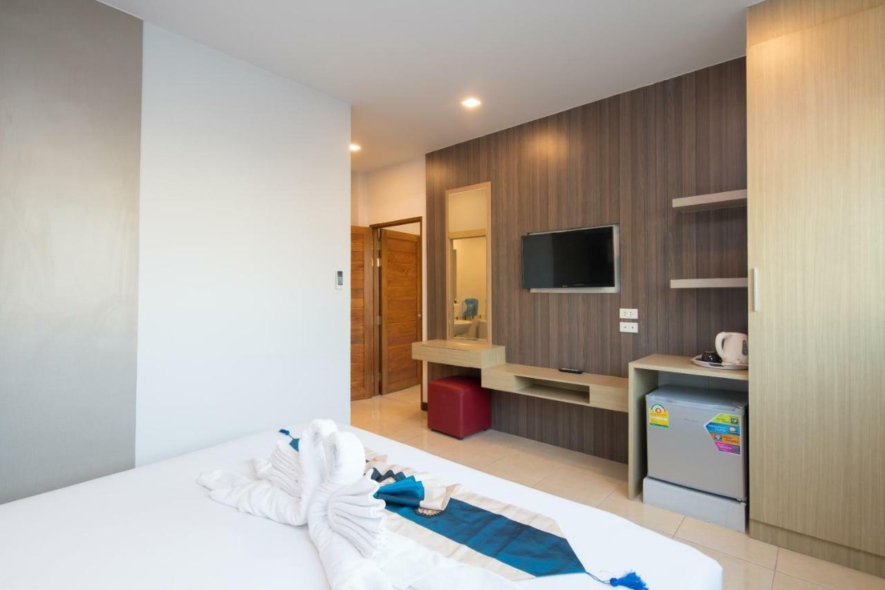Baan Thai Beach Side Residence Patong Ngoại thất bức ảnh