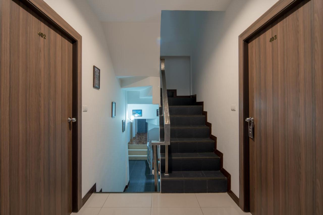 Baan Thai Beach Side Residence Patong Ngoại thất bức ảnh