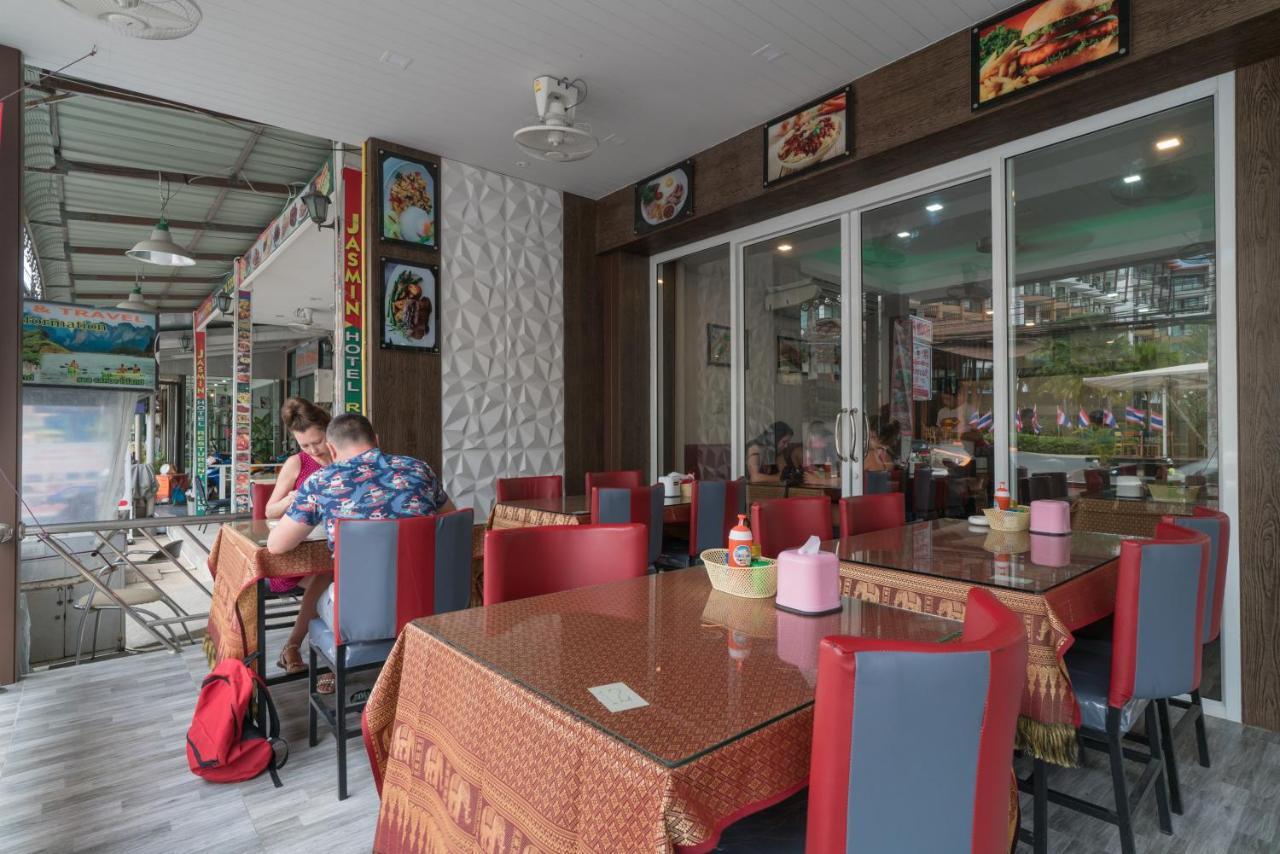 Baan Thai Beach Side Residence Patong Ngoại thất bức ảnh